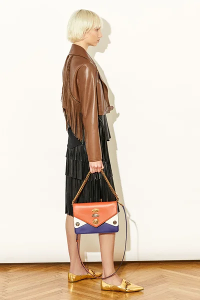 Look 17